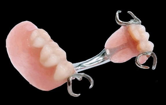 痛くなくしっかりかめる部分入れ歯